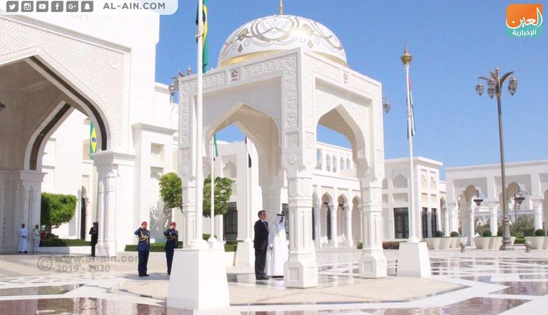 الشيخ محمد بن زايد آل نهيان خلال استقباله رئيس البرازيل