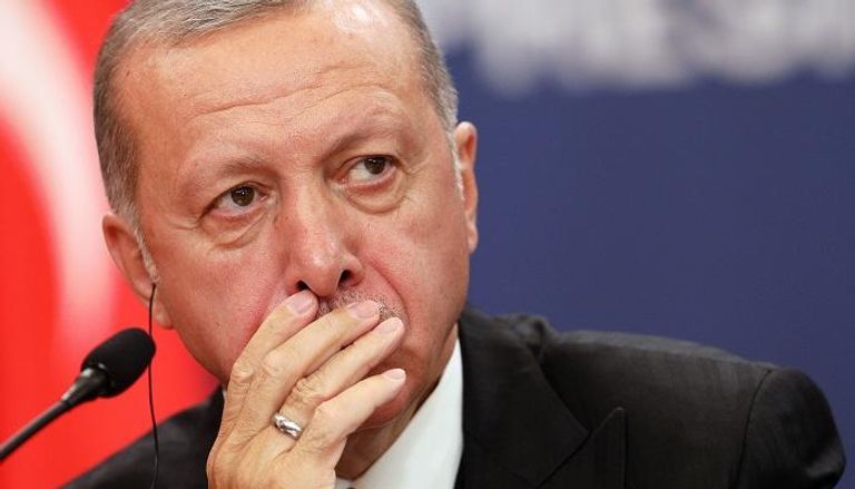 حزب أردوغان يتعرض لانشقاقات متوالية