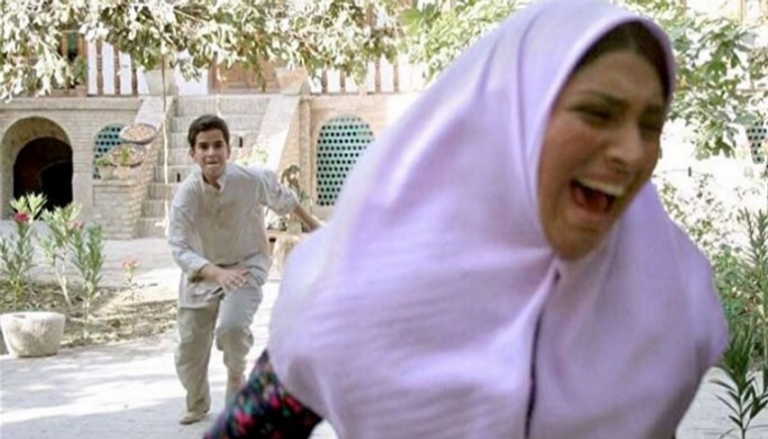 مشهد من فيلم "بيت الأبوة" الممنوع من العرض في إيران