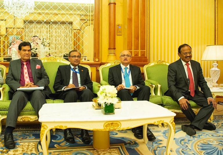 العاهل السعودي ورئيس وزراء الهند خلال مباحثات اليوم