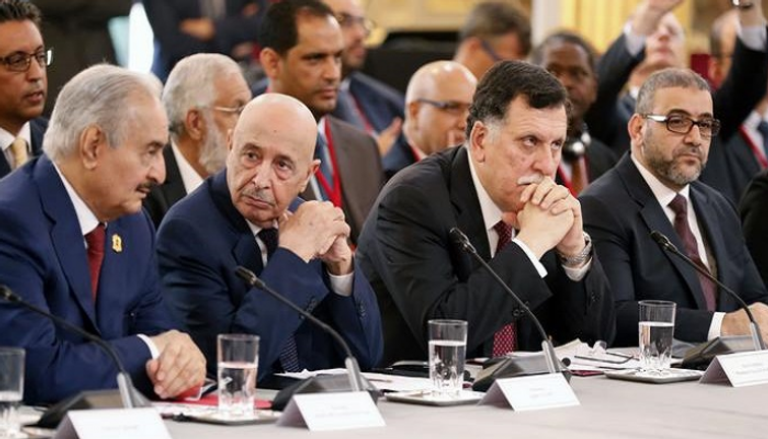 الأطراف الليبية خلال مؤتمر باريس حول الأزمة