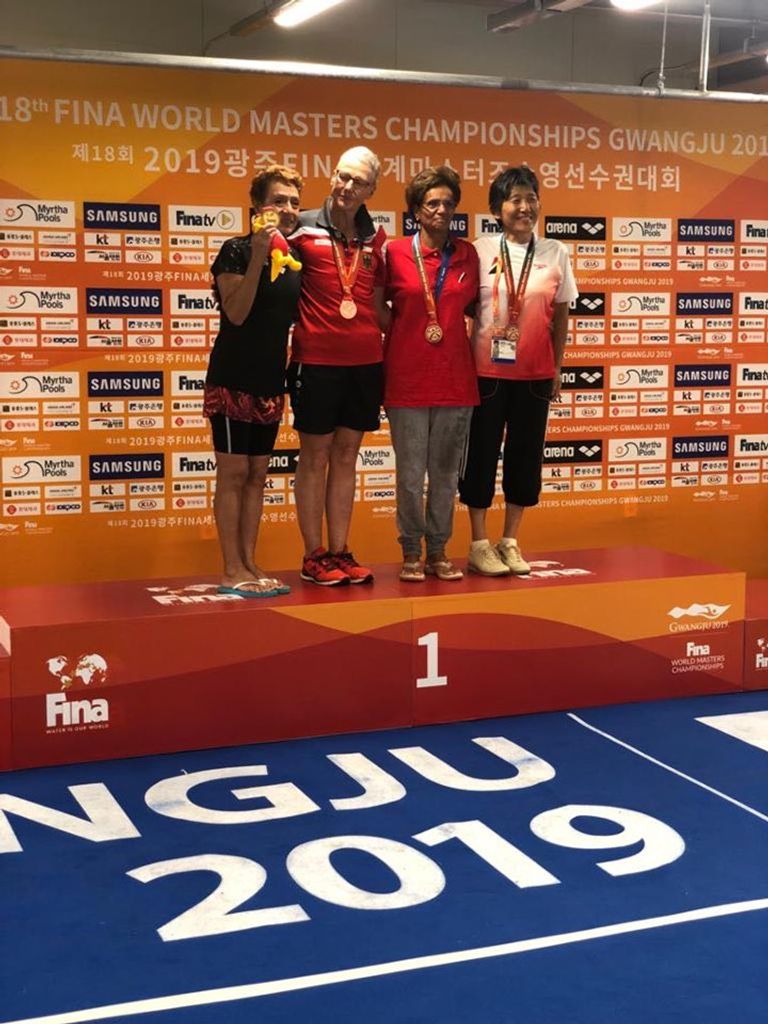 السباحة المصرية سهير العطار