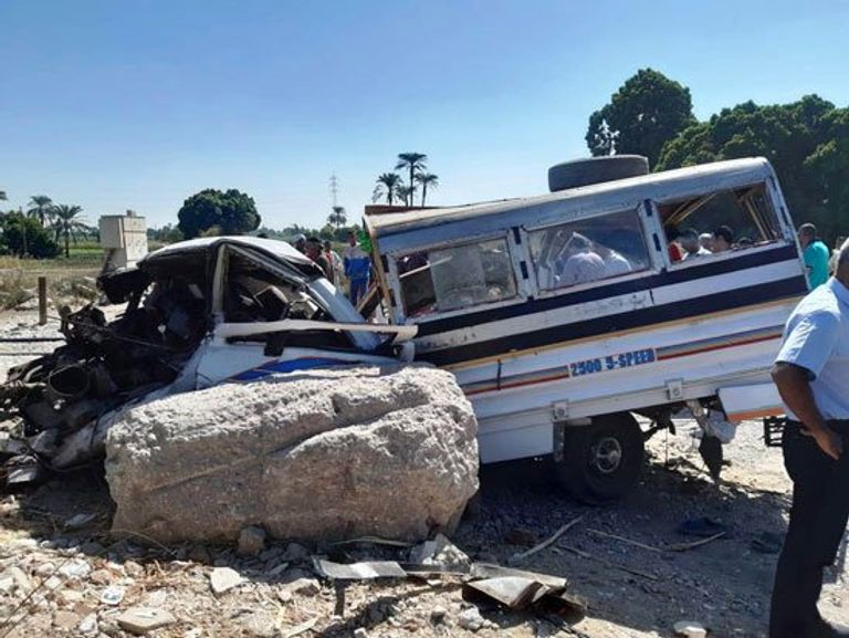 جانب من آثار الحادث