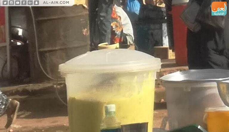 الأطعمة الشعبية تباع في شوارع الخرطوم