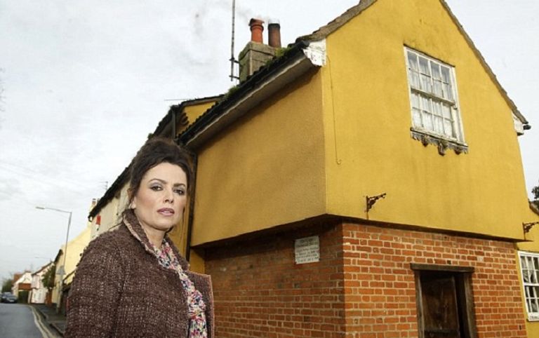 منزل مسكون يباع مقابل 240 ألف جنيه إسترليني