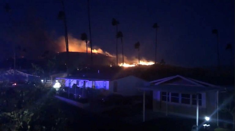 النيران أتت على 100 فدان في ريفرسايد كاونتي