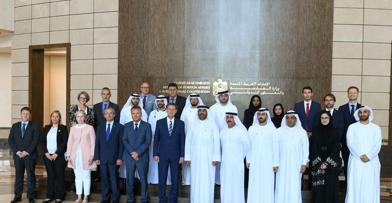 جانب من اجتماع اللجنة المشتركة بين الإمارات وسلوفينيا