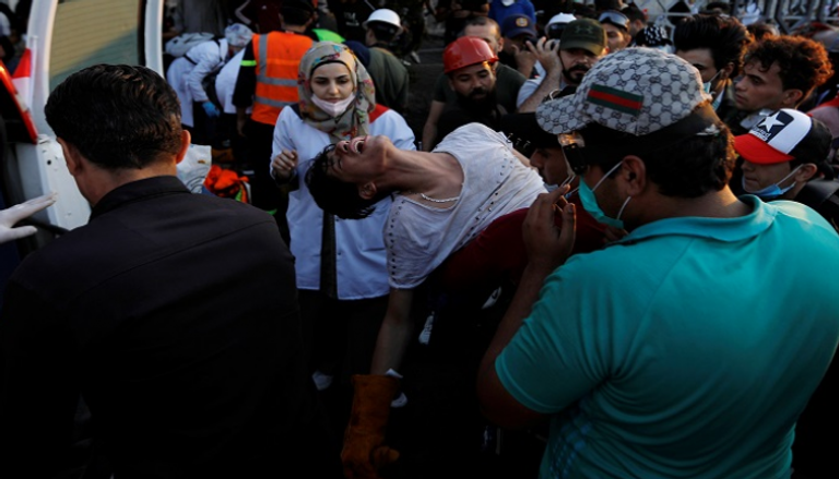 إصابة أحد المتظاهرين خلال الاحتجاجات - رويترز 