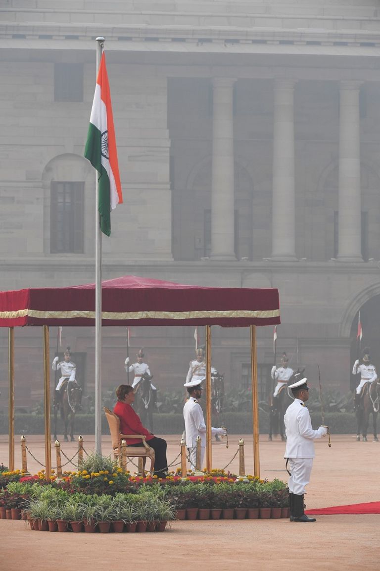  رئيس الوزراء الهندي ناريندرا مودي والمستشارة الألمانية أنجيلا ميركل