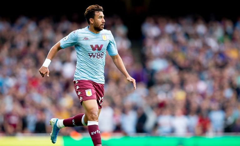 محمود حسن تريزيجيه جناح أستون فيلا الإنجليزي محمد صلاح - محمود تريزيجيه