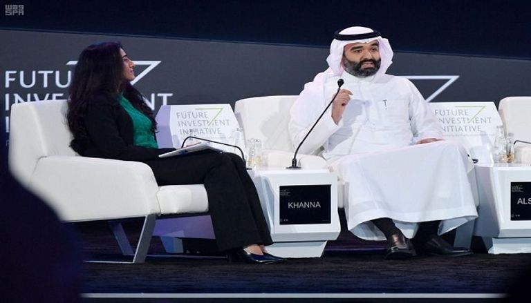 وزير الاتصالات السعودي خلال جلسات دافوس الصحراء