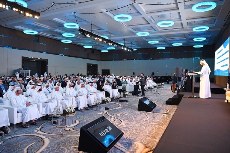 1100 مشارك في قمة المدينة الذكية بأبوظبي