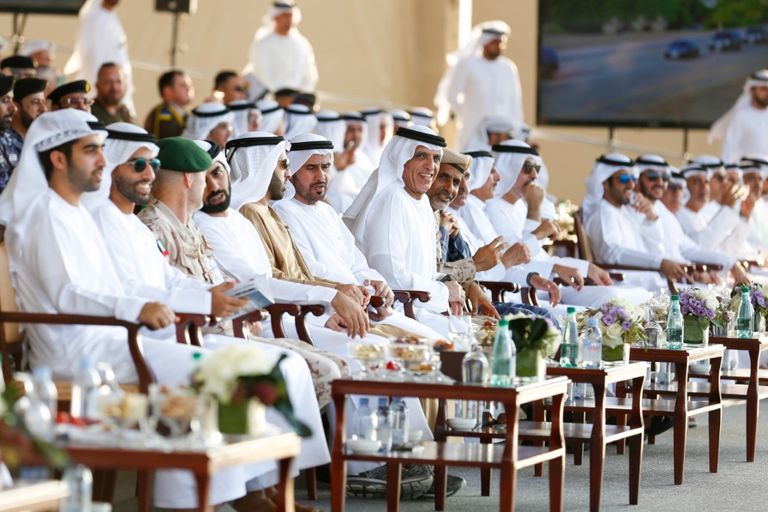 الشيخ سعود بن صقر القاسمي يشهد العرض العسكري حصن الاتحاد 6