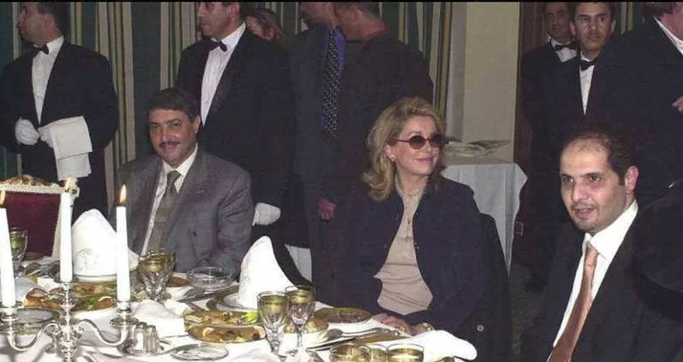 علي بن فليس رئيس الوزراء الجزائري الأسبق رئيسا الوزراء السابقان في الجزائر علي بن فليس وعبدالمجيد تبون