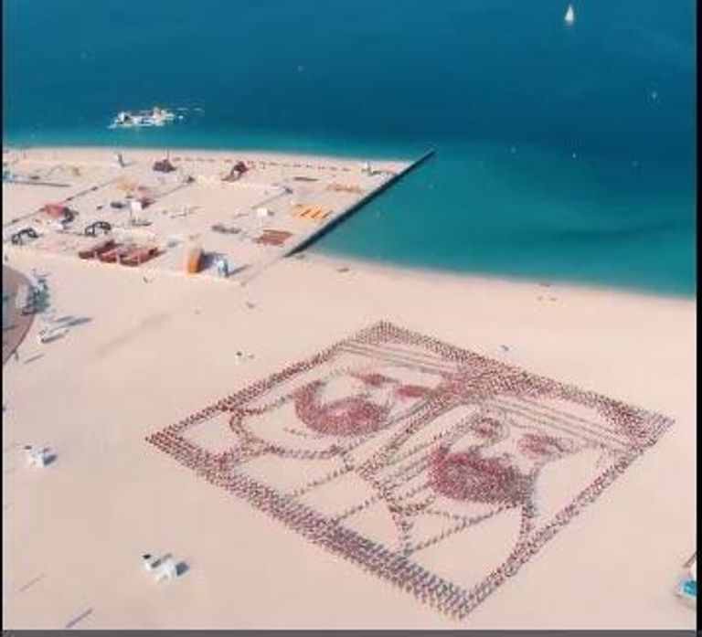 صورة بأعلام الإمارات لمحمد بن راشد ومحمد بن زايد