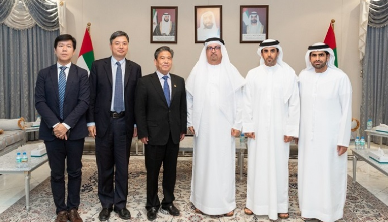 وفد صيني يبحث فرص الاستثمار المشترك مع الإمارات