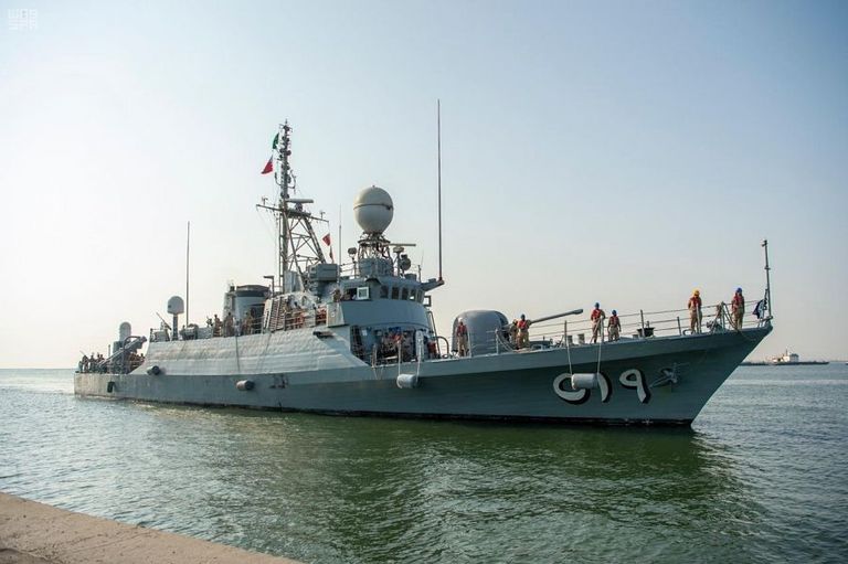 أفراد القوات البحرية الملكية السعودية المشاركون في التمرين