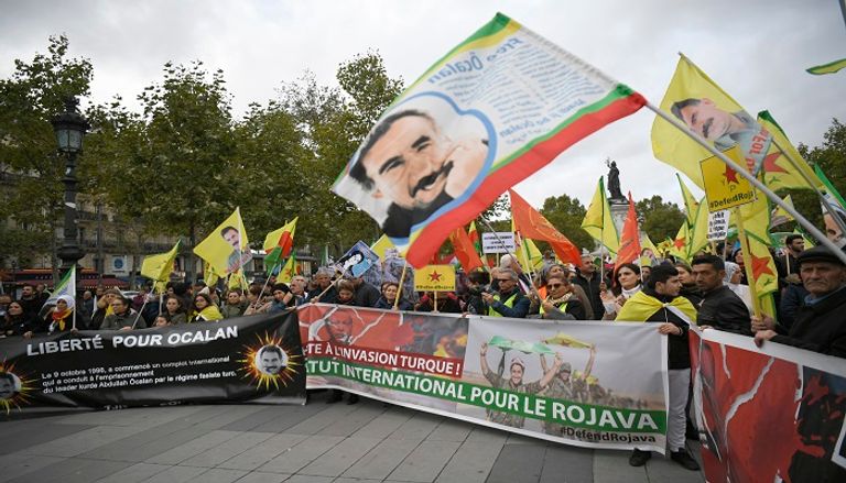 جانب من مظاهرة باريس ضد التدخل التركي في شمالي سوريا- أ ف ب