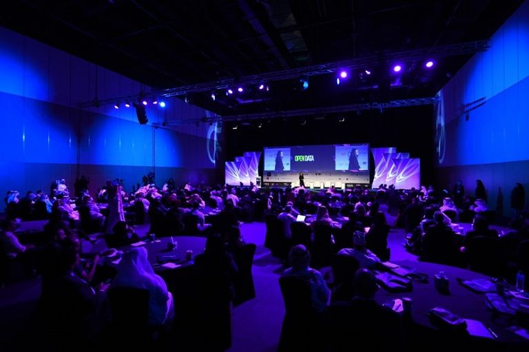 انطلاق قمة ومعرض الموارد البشرية بدبي