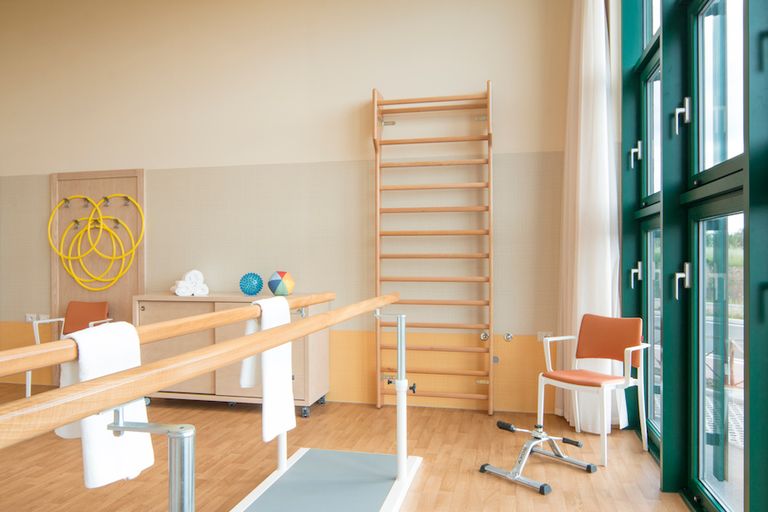 قرية إيمانويلي الإيطالية لمرضى ألزهايمر