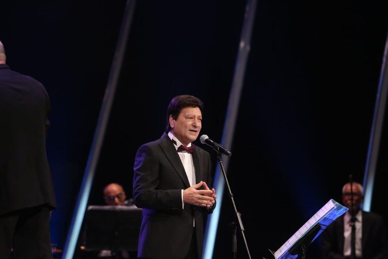 المطرب المصري محمد الحلو 