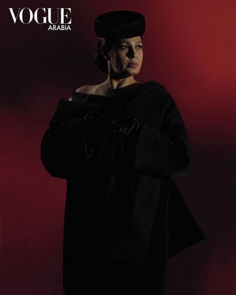 الفنانة فيفي عبده خلال جلسة التصوير