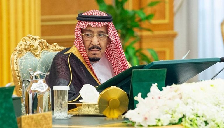 رأس خادم الحرمين الشريفين الملك سلمان بن عبدالعزيز آل سعود الجلسة التي عقدها مجلس الوزراء السعودي، اليوم الثلاثاء في قصر اليمامة. خادم الحرمين الشريفين الملك سلمان بن عبدالعزيز آل سعود