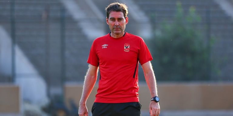 رينيه فايلر وليد أزارو مهاجم الأهلي المصري