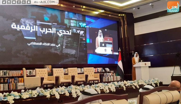 رئيس هيئة الاتصالات بالقوات المسلحة الإماراتية متحدثا