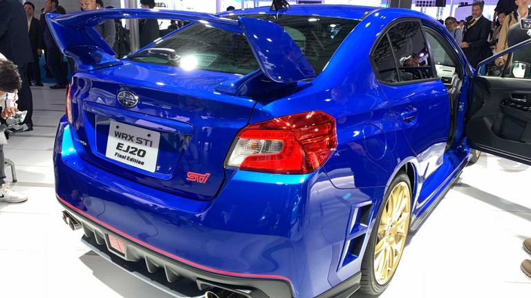 موديل EJ20 التابعة لطراز سوبارو WRX بمعرض طوكيو