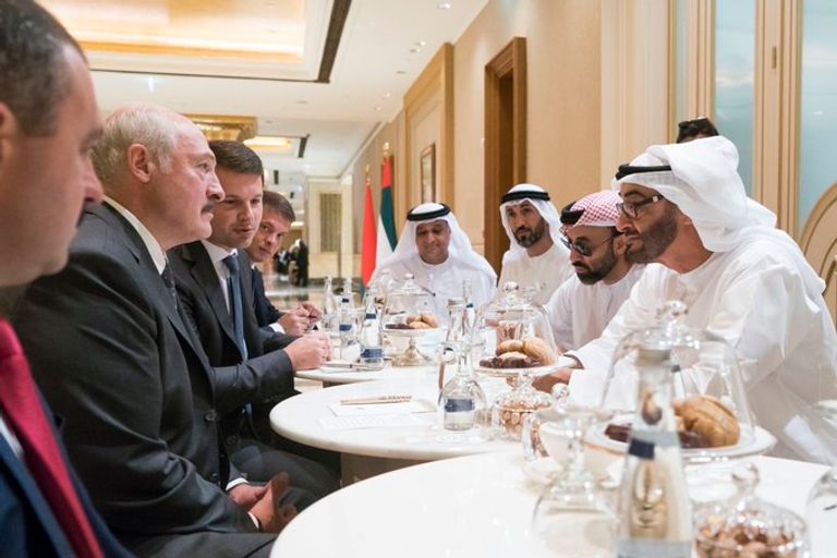 الشيخ محمد بن زايد آل نهيان يستقبل الرئيس البيلاروسي