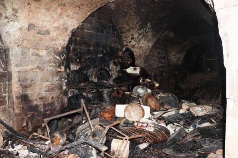 النيران تلتهم أرشيفا سينمائيا عمره 50 عاما