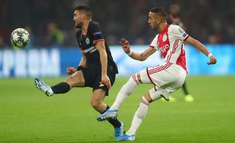 حكيم زياش ساهم في تعادل أياكس أمام تشيلسي حكيم زياش وأشرف حكيمي