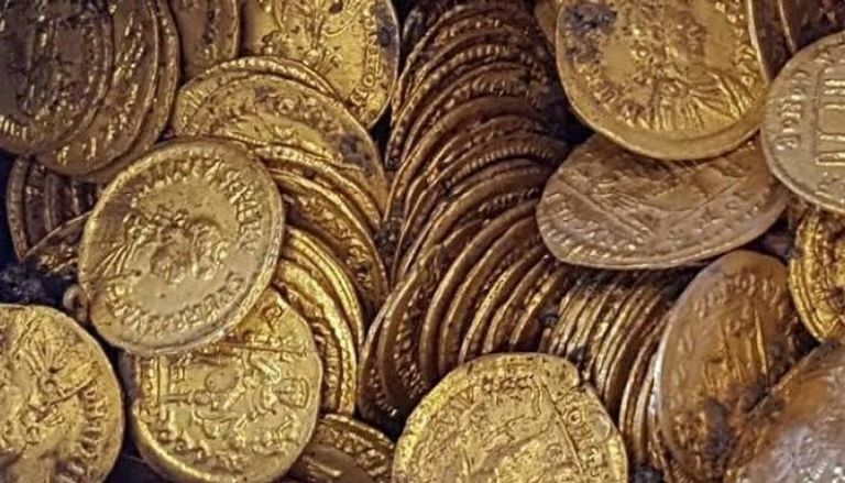 يتم حاليا تقييم العملات من قبل متحف Ulster