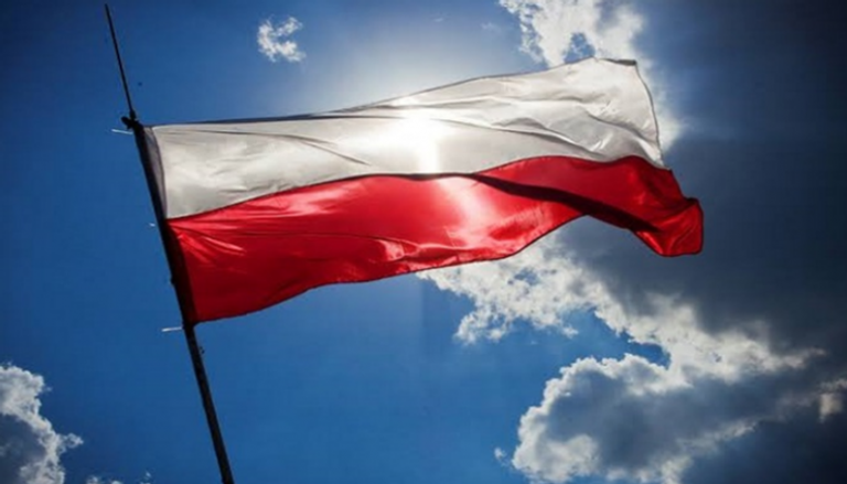 بولندا تدخل برنامج الإعفاء من تأشيرة السفر لأمريكا