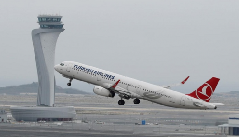 طائرة تابعة للخطوط التركية تغادر البلاد
