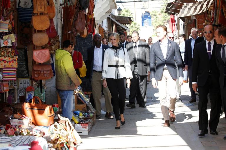 إيفانكا ترامب بالقفطان المغربي والأميرة للا مريم في مأدبة العشاء