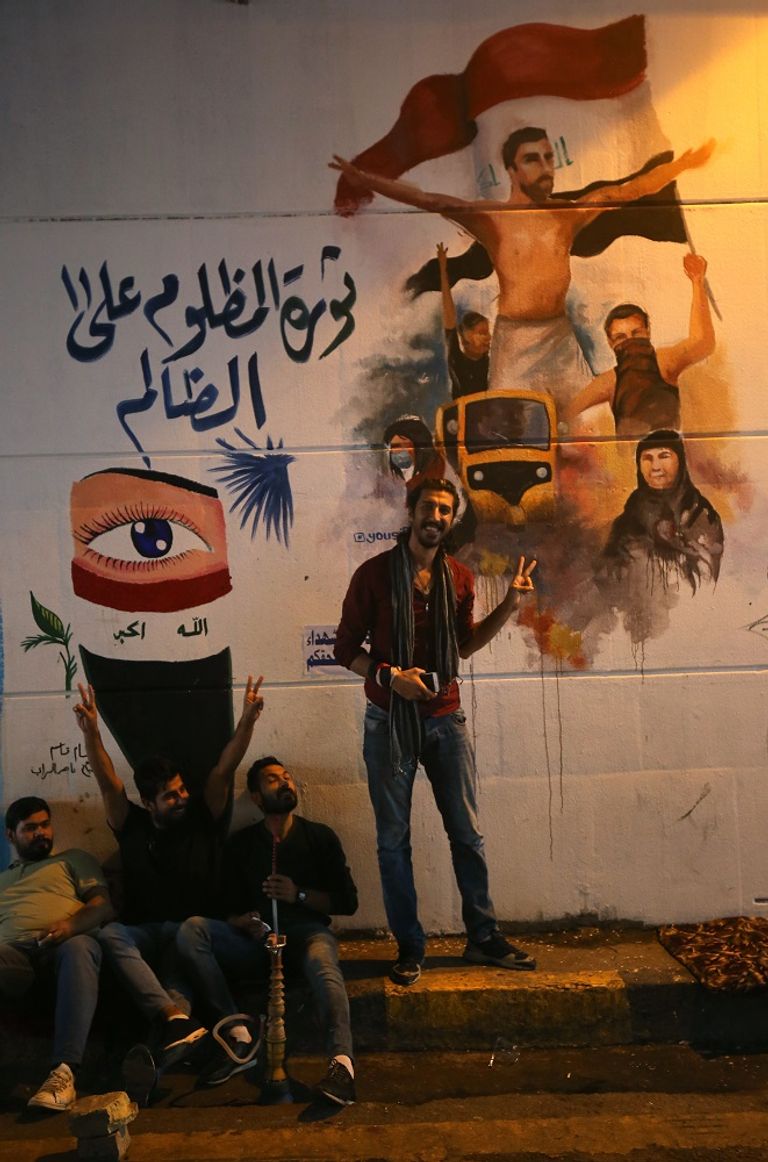 الاحتجاجات تطالب بـ"إسقاط النظام"