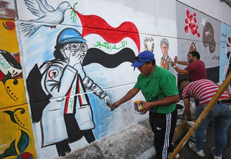 الاحتجاجات تطالب بـ"إسقاط النظام"