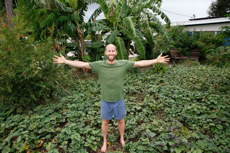 الناشط البيئي الأمريكي روب جرينفيلد