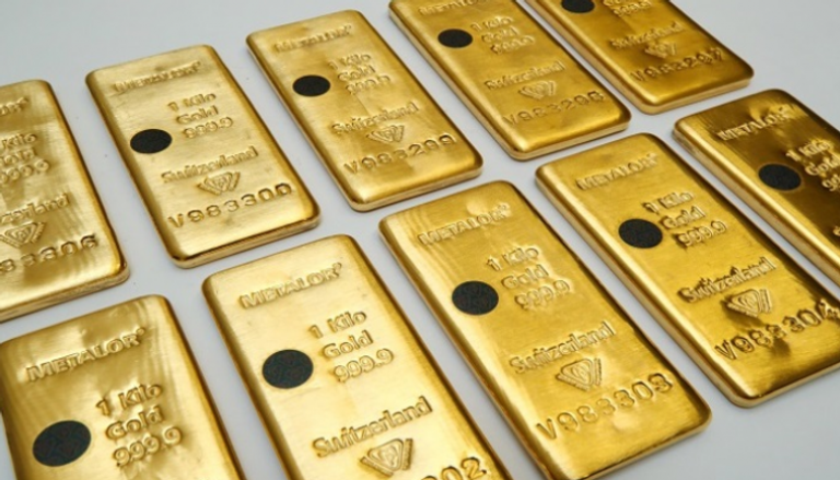 أسعار الذهب تهبط لأدنى مستوى في ثلاثة أشهر