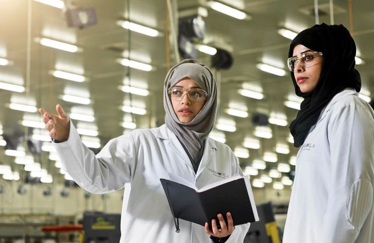 من داخل شركة ستراتا للتصنيع الإماراتية