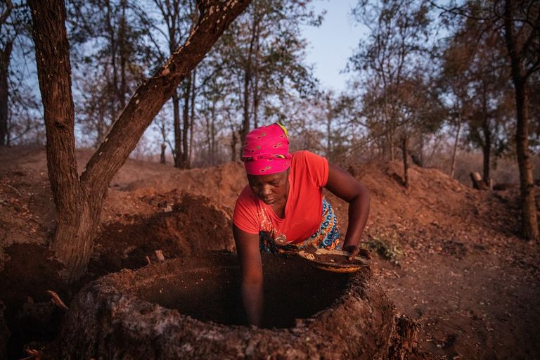 نداهيني ماشيلي منتجة ملح في جنوب أفريقيا