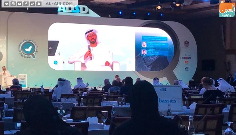 عمر بن سلطان العلماء وزير الدولة الإماراتي للذكاء الاصطناعي