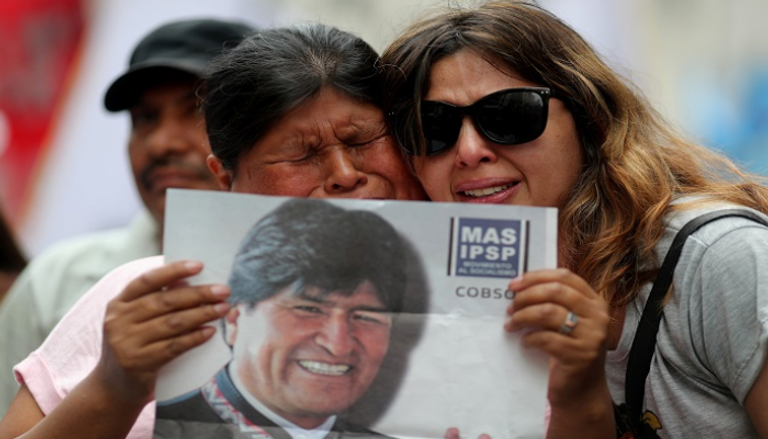  موجة احتجاجات شديدة تجبر رئيس بوليفيا على الاستقالة
