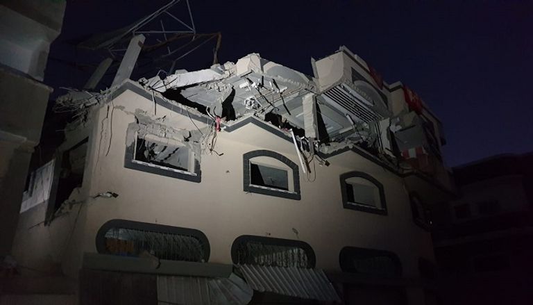 صورة للموقع الذي تعرض للغارة الإسرائيلية