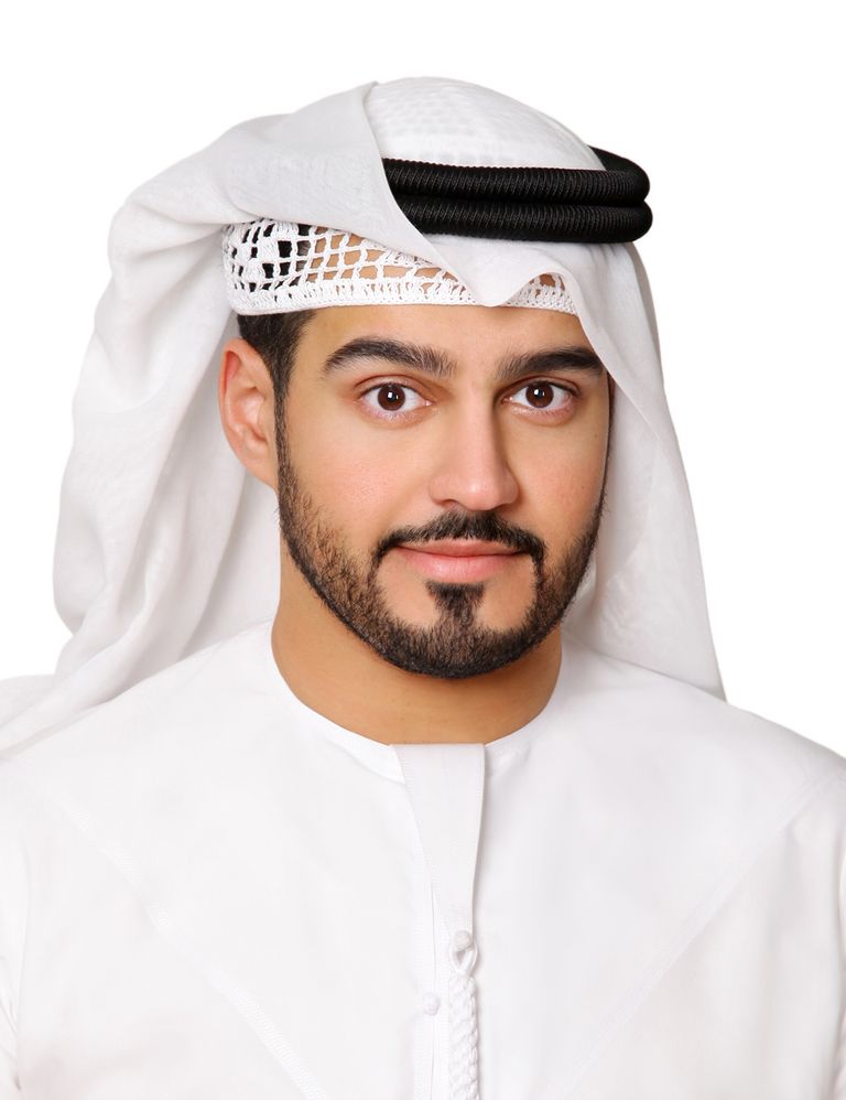 الشيخ منصور بن زايد آل نهيان، رئيس مركز الشباب العربي