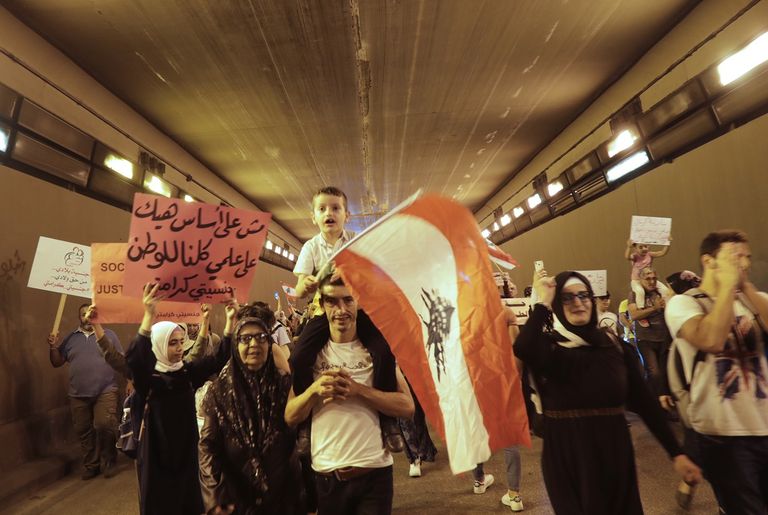 اللبنانيات يدافعن منذ سنوات عن حقهن في منح الجنسية لأولادهن