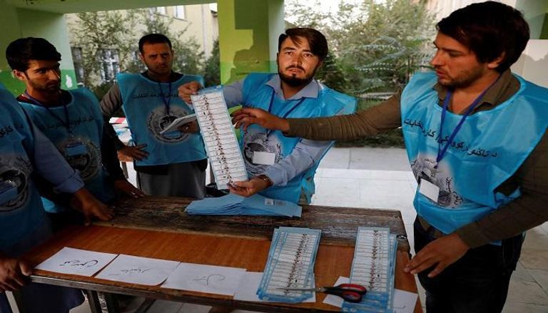 لجان الانتخابات الأفغانية السابقة - أرشيفية 