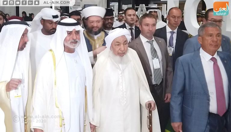 بريد الإمارات يصدر طابعا تذكاريا عن القمة العالمية للتسامح 2019